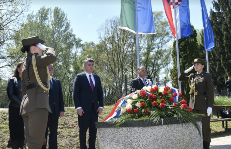 Kroatiens Staatspräsident verlässt Kriegsgedenken wegen Ustaša-Gruß (VIDEO)