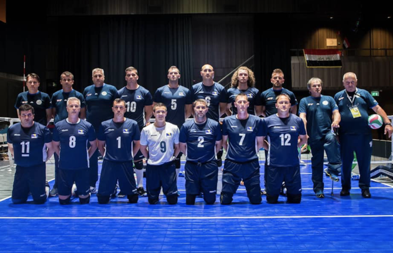 Bosnien-Herzegowina ist eine Weltmacht im Sitzvolleyball