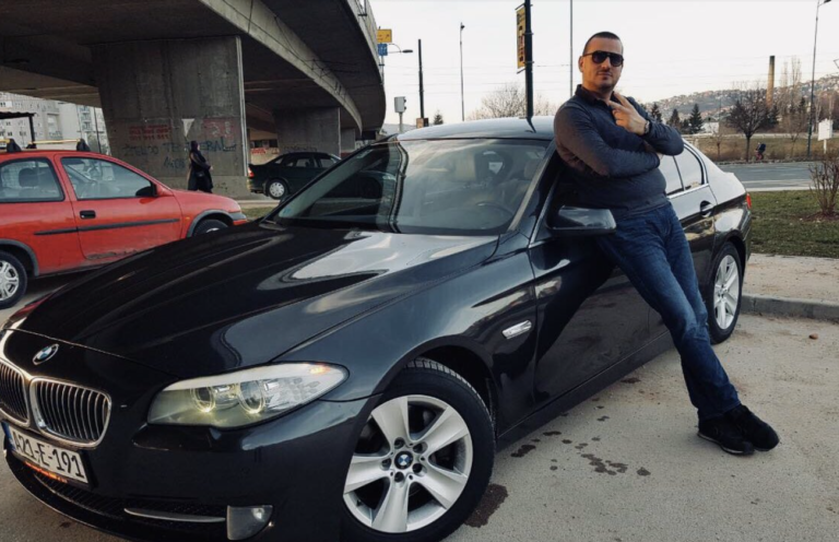 Mafia-Abrechnung in Sarajevo? So fackeln Gangster 70.000-Euro-Auto ab (VIDEO)