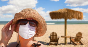 URLAUB_MASKE_STRAND