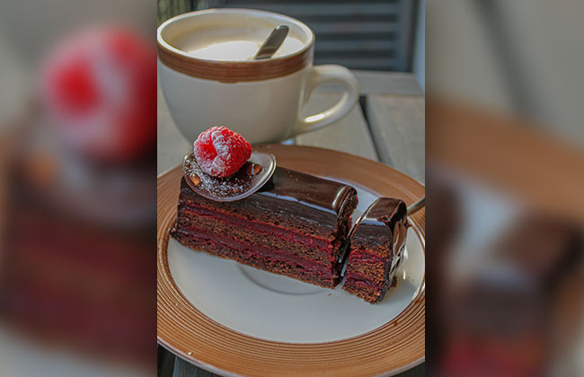 Bečke kocke: Die Balkan-Antwort auf die Sacherwürfel