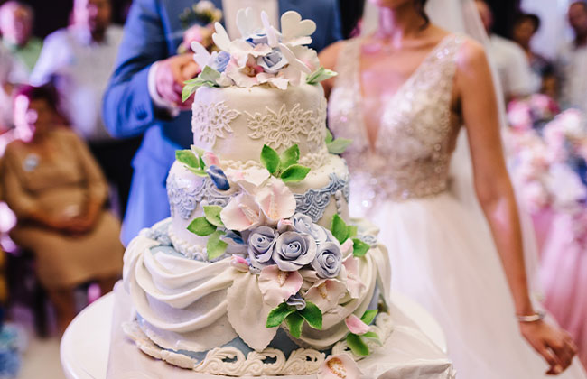 HOCHZEITSTORTE