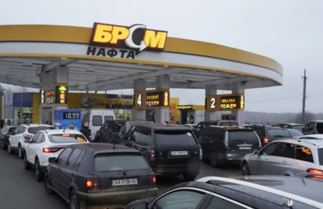 UKRAINE_KRIEG_TANKSTELLE