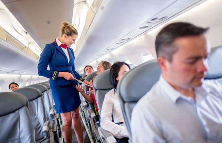 Diesen fatalen Fehler im Flugzeug begeht fast jeder Passagier!