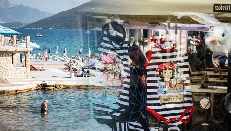 BALKAN STORIES: Herceg Novi hat die kleinste Buchhandlung der Welt