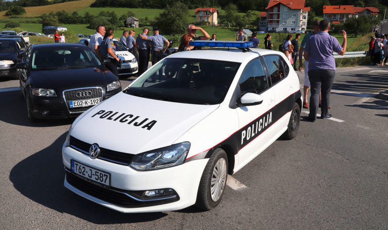 Volksschüler schießt auf Lehrer in Bosnien und Herzegowina