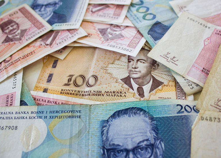 Diese bosnischen Staatsbürger bekommen 50 Euro!