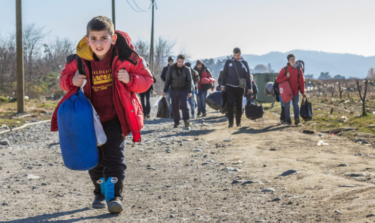 Flüchtlinge reisen wieder über Balkan ein