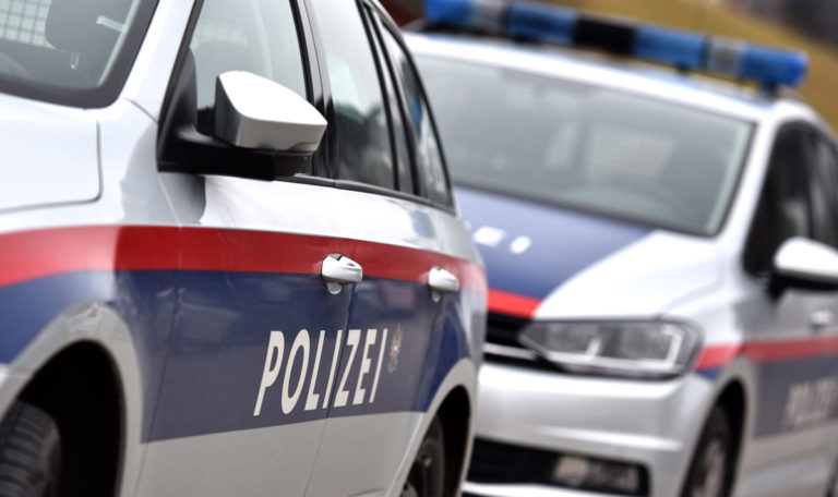 „Verdächtiger Gegenstand“: Großeinsatz in Wien – Öffis umgeleitet
