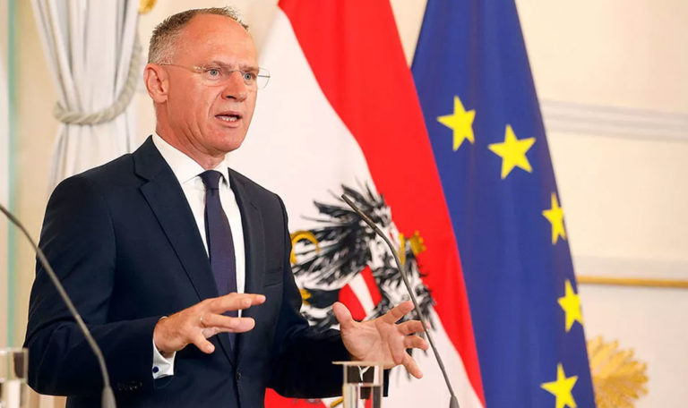 Plagiatsvorwurf gegen Innenminister Gerhard Karner