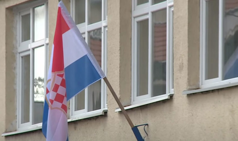Bosnien: Partei fordert Entfernung kroatischer Flaggen