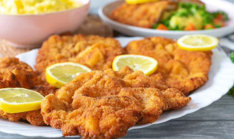 Würmer im Schnitzel: Aufregung im Studentenheim (FOTO)