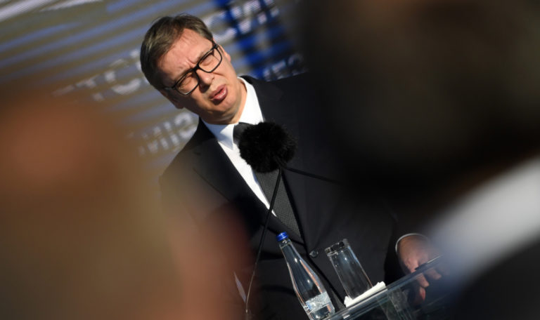 Vucic schickt Kampfjets, um feindliche Drohnen abzuwehren