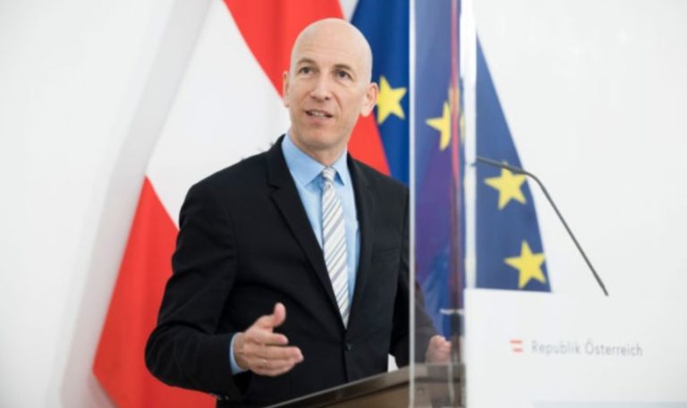 Kocher verkündet strenge Kontrollen: Das müssen Angestellte wissen!