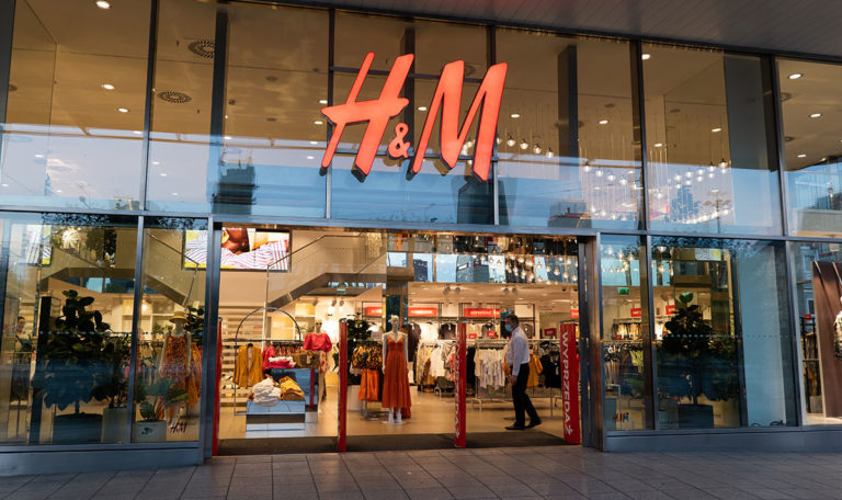 Neues Konzept: H&M verkauft jetzt auch Second-Hand im Store!