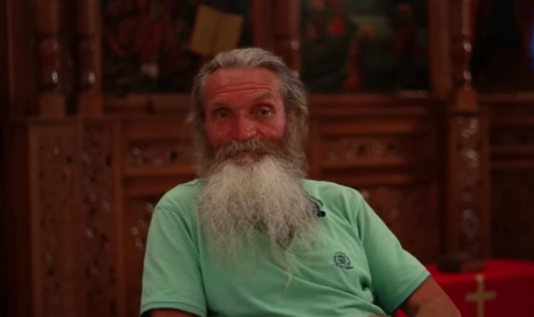 Interview mit dem Mann, der beim Begräbnis wieder lebendig wurde (VIDEO)