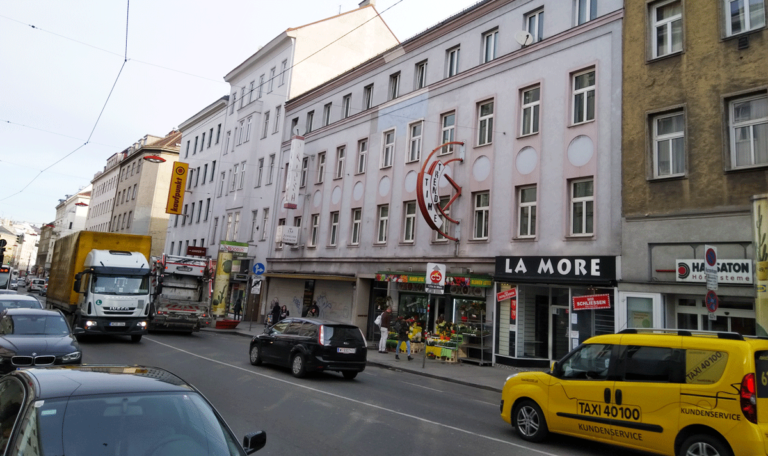 24-Jähriger auf offener Straße in Wien erstochen