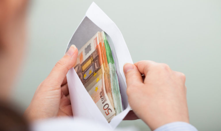 Mit Kuvert-Trick 5.000 Euro in 100 Tagen sparen!