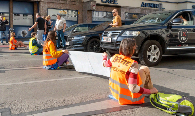 Achtung! Klima-Kleber legen Wien ab Montag lahm
