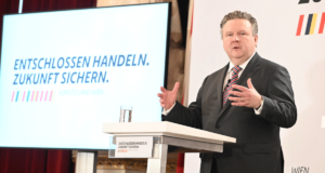 Wiens Bürgermeister und Landeshauptmann Michael Ludwig spricht bei der Landeshauptleute-Konferenz am 02. Dezember 2022. (FOTO: C.Jobst/PID)