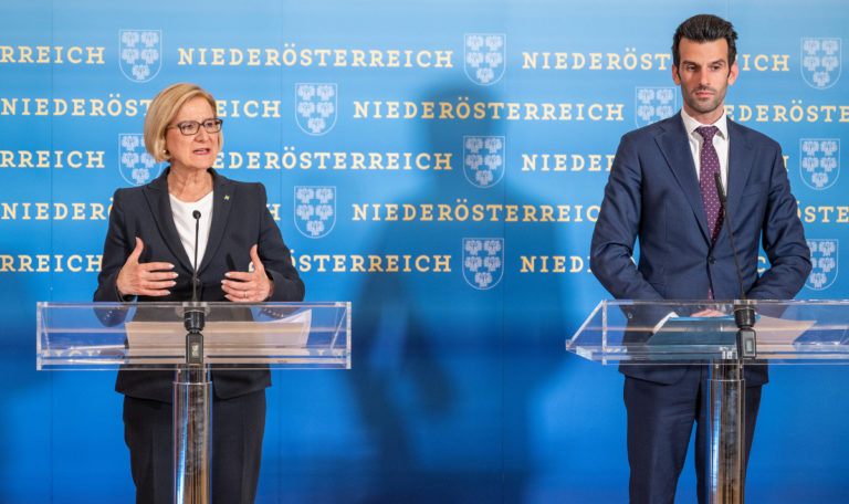 Länder preschen vor: Mikl-Leitner stellt Ultimatum bei Sozialhilfe