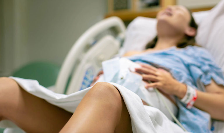 Live-Stream-Skandal: Krankenschwester filmt Geburt (VIDEO)