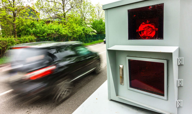 Verkehrssicherheit auf dem Prüfstand: Österreichs neue Regeln und alte Probleme