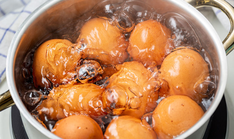 Perfekte Ostereier: Trick gegen Platzen beim Kochen