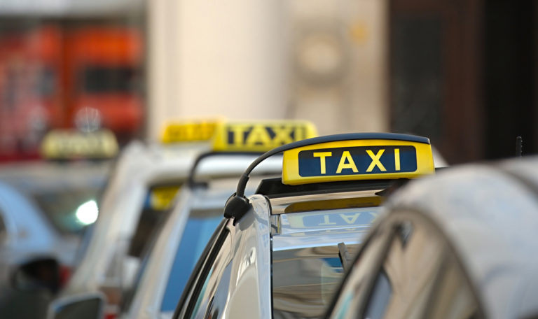 Protestveranstaltung der Taxifahrer in Split