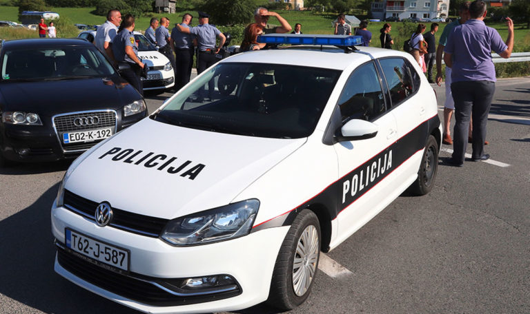 Bosnier soll Hund missbraucht haben