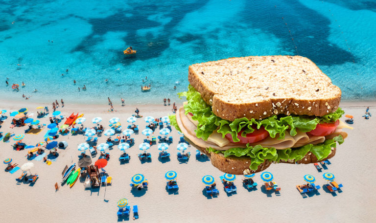 „Ich bin eine serbische Touristin, die Sandwiches am Strand isst!“