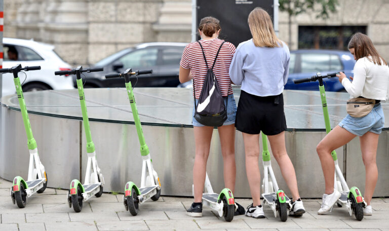 Wiener Linien prüfen generelles Verbot: E-Scooter in Wien vor dem Aus