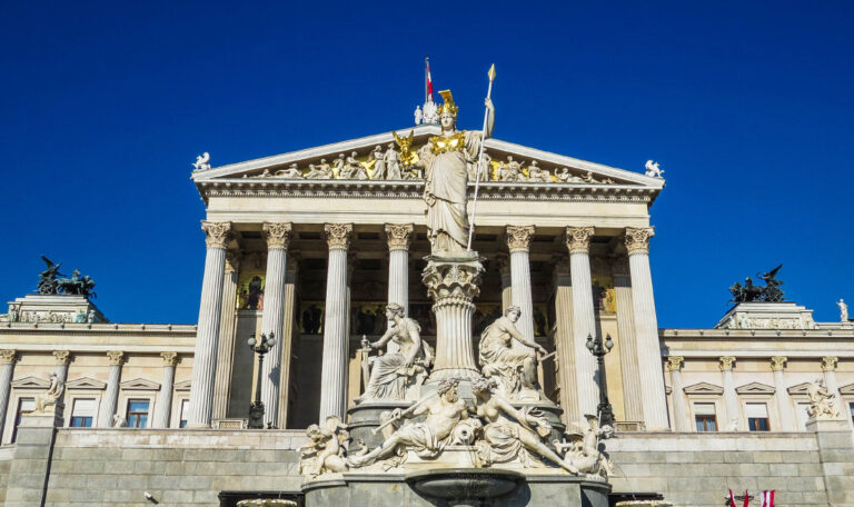 Parlament wieder Baustelle: 200 Tage nach Eröffnung
