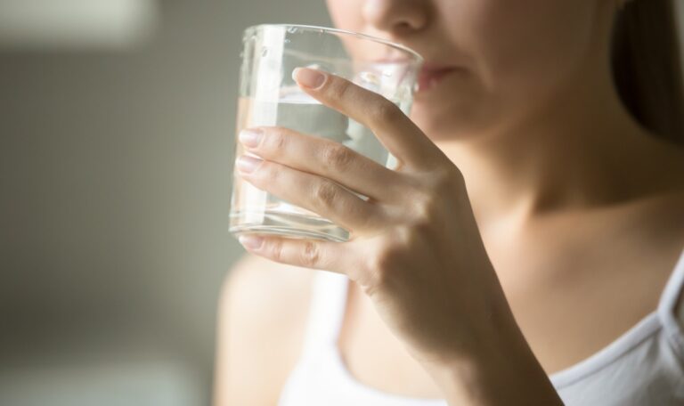 Wissenschaft entlarvt 2-Liter-Wasser-Regel