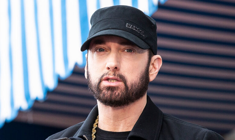 Eminem Konfrontiert Politiker: Musik Missbrauch Stoppen!