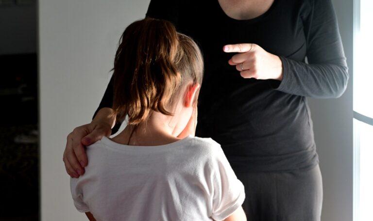 Sicherheit statt Strafe – Warum Kinder Grenzen brauchen