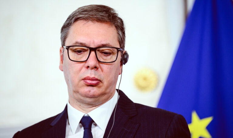 Vucic für CNN: „Serbien braucht keine Kriege und Konflikte mit der NATO“