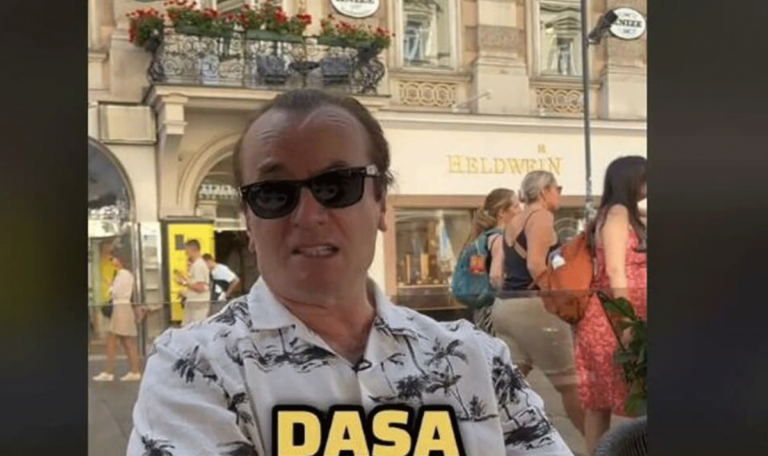 Schwarze Schuhe, schickes Hemd & Co.: Dieser Mann gibt Gastarbeiter-Tipps!