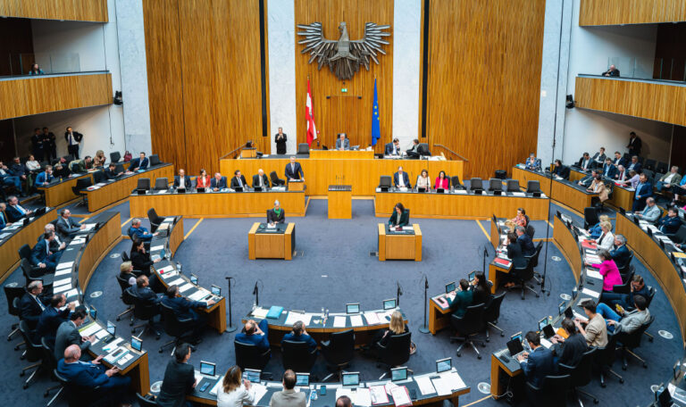 Misstrauensantrag: SPÖ und FPÖ zusammen gegen Regierung