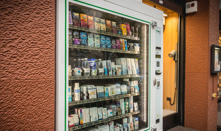Revolution in Schwechat: Apotheken-Automat erobert Herzen!