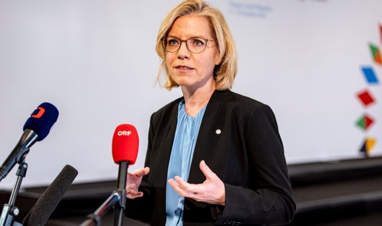 Ministerin Gewessler: Umstrittener Flug zur COP28
