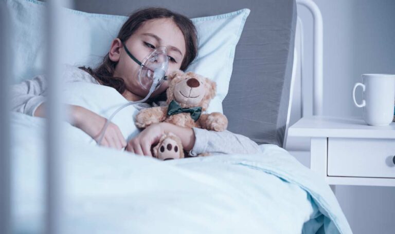 Mysteriöse Lungenentzündungen bei Kindern: WHO fordert Antworten