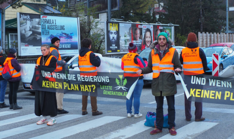 Klimakleber blockieren Wien erneut und drohen mit Eskalation (VIDEOS)