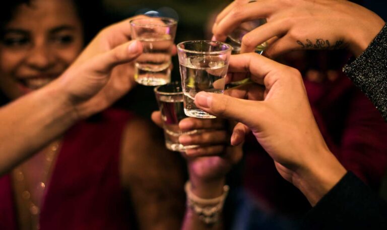 Die Wahrheit hinter den gängigsten Alkoholmythen