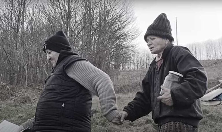Menschen in Not: Hilfsaktion für bedürftiges Ehepaar in Bosnien (VIDEO)