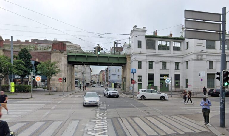 Schock in Wien: Kleinkind von Fiaker erfasst!