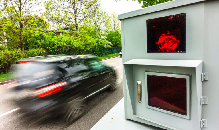 Neues Gesetz: Ab Freitag wird Rasern das Auto weggenommen