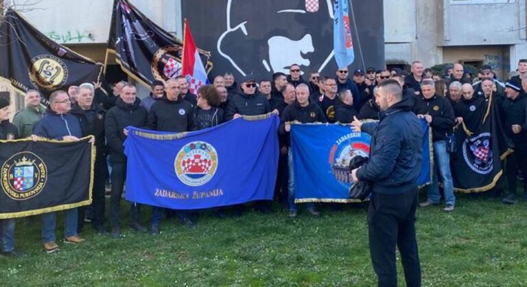 Explosive Debatte in Kroatien: Wandmalerei entfacht Gewalt (FOTO)