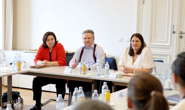 Gewaltschutz für Frauen: Wien präsentiert 3-Punkte-Plan