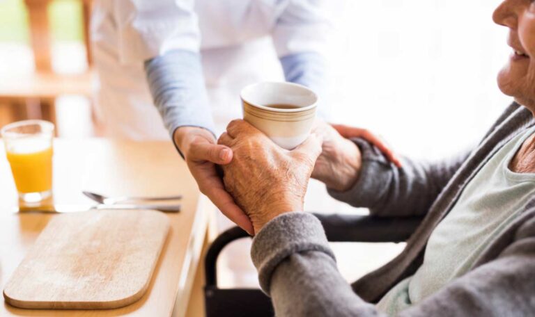 3.000 Ausbildungsplätze in Pflegeberufen bleiben jährlich unbesetzt